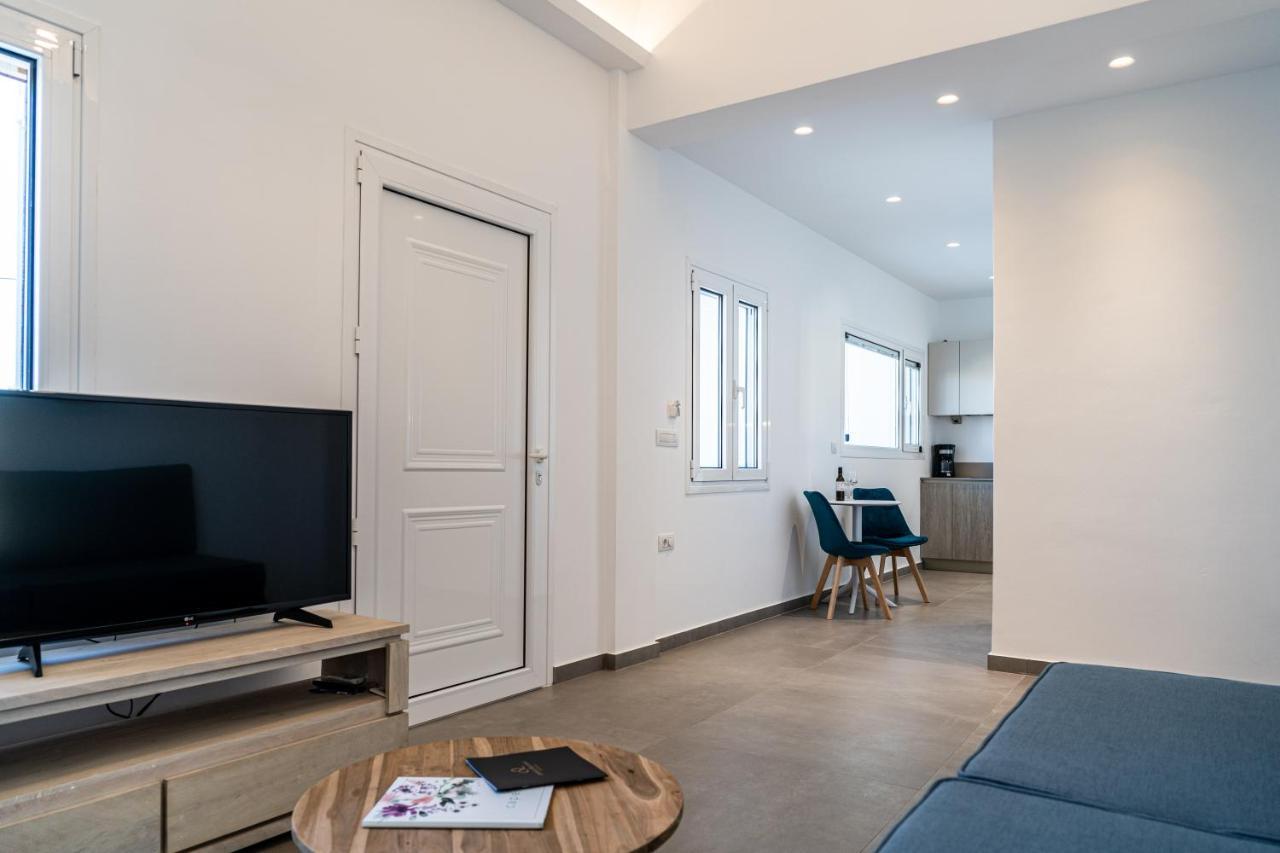 Thira Gold Suites Fira  Extérieur photo